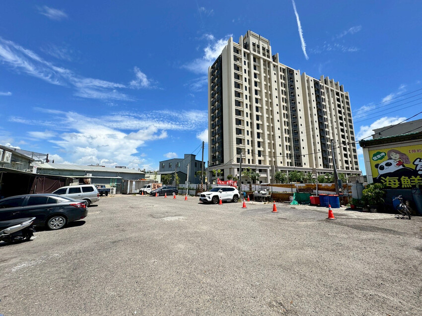 【台南平價牛排】魔力牛｜平價牛排吃起來也能很有水準！豬排表現