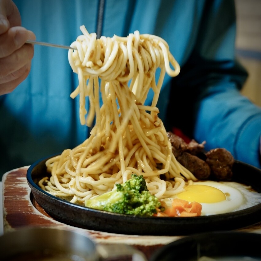 【台南安南區平價牛排推薦】魔力牛平價牛排｜雙拼270起，海陸