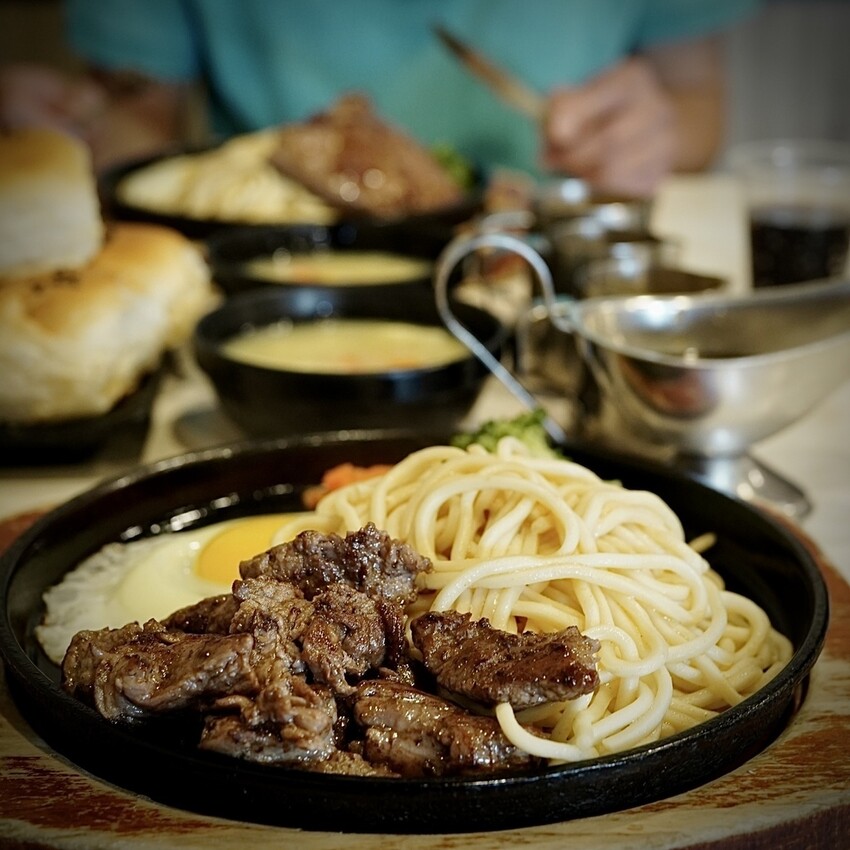 【台南安南區平價牛排推薦】魔力牛平價牛排｜雙拼270起，海陸