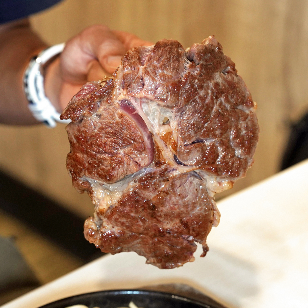 【台南平價牛排】魔力牛牛排館│雙拼大滿足！份量大選擇多超有C