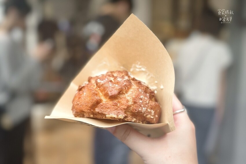 高雄苓雅｜心目中第一名泡芙！超人氣現點現做、酥脆外殼、豆乳內