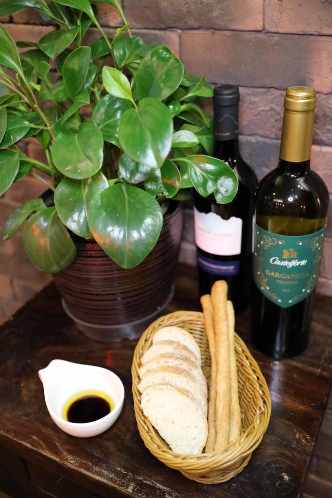 行天宮美食/行天宮聚餐/義大利餐廳推薦/道地義大利餐廳/La mole