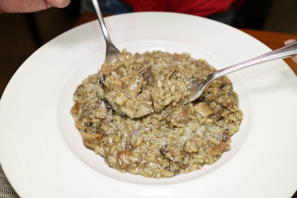 行天宮美食/行天宮聚餐/義大利餐廳推薦/道地義大利餐廳/La mole