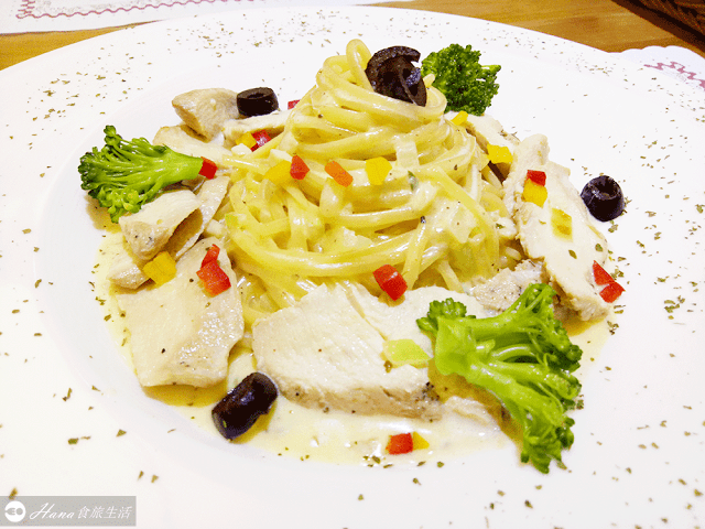 【新北三重】威立手工披薩 WEILI PIZZA | 巷弄好評隱藏美食 鄉村風親子小店 義大利麵和披薩都好吃 用料大方份量足 飲料喝到飽