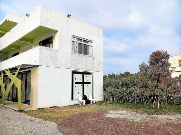 磐頂教會:【台中龍井景點】磐頂教會~線條優美船身設計,航出諾雅方舟意境