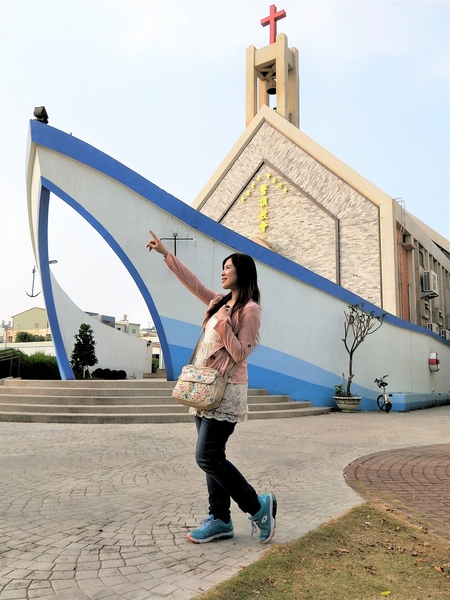 磐頂教會:【台中龍井景點】磐頂教會~線條優美船身設計,航出諾雅方舟意境