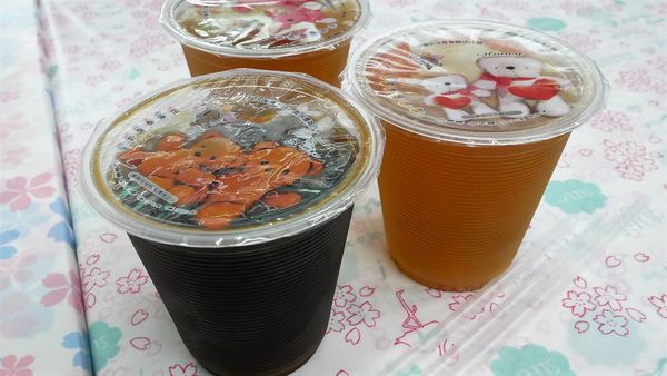 【台南市-南區】豆渣不渣的『豆渣麵包』及專屬的『客製化蛋糕』~一次購買雙重享受的『挖蛋糕分享盒』,都在【觀光城39號】唷٩(๑^ 3 ^๑)۶