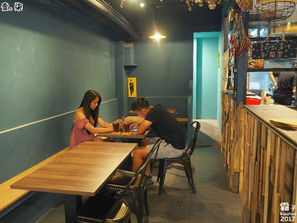 壹柒手作早午餐的日常:壹柒手作早午餐,一中街內乾燥花風格店~