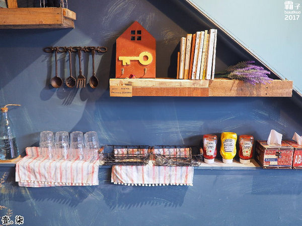 壹柒手作早午餐的日常:壹柒手作早午餐,一中街內乾燥花風格店~