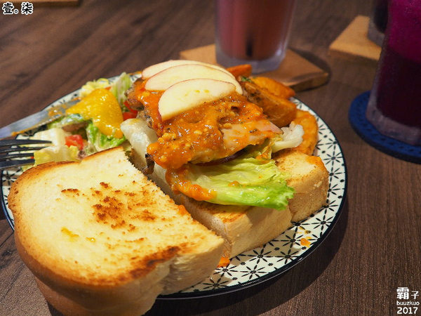 壹柒手作早午餐的日常:壹柒手作早午餐,一中街內乾燥花風格店~