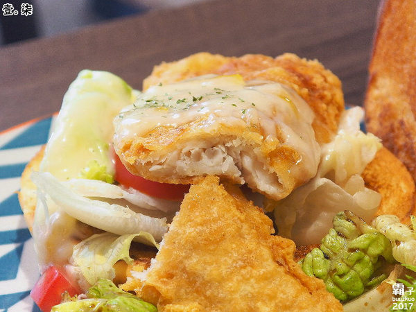 壹柒手作早午餐的日常:壹柒手作早午餐,一中街內乾燥花風格店~