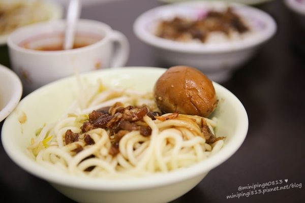 三重平價美食_三重現做赤肉羹_食尚玩家三重赤肉羹_三重午餐_三重有名小吃