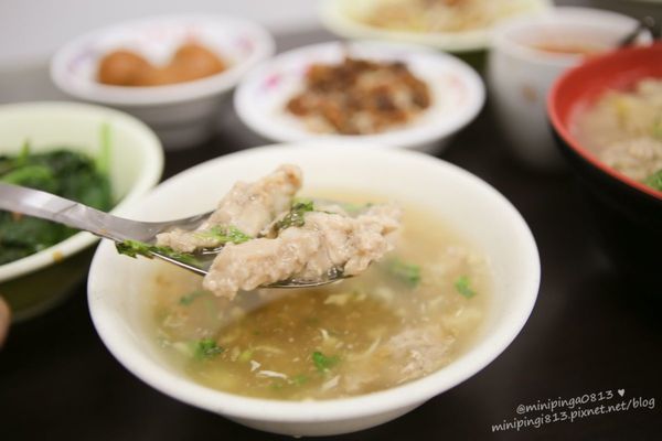 三重平價美食_三重現做赤肉羹_食尚玩家三重赤肉羹_三重午餐_三重有名小吃