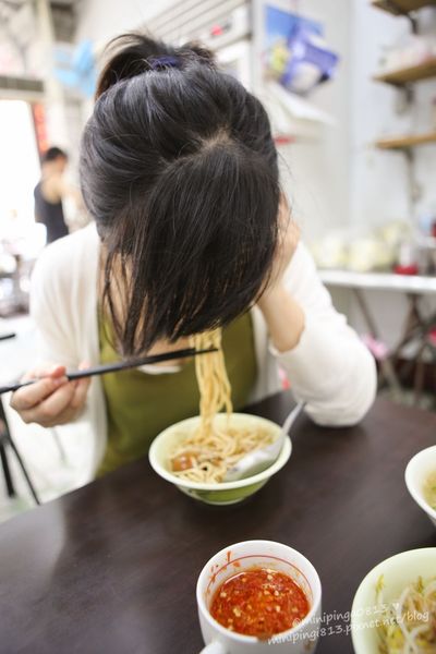 三重平價美食_三重現做赤肉羹_食尚玩家三重赤肉羹_三重午餐_三重有名小吃