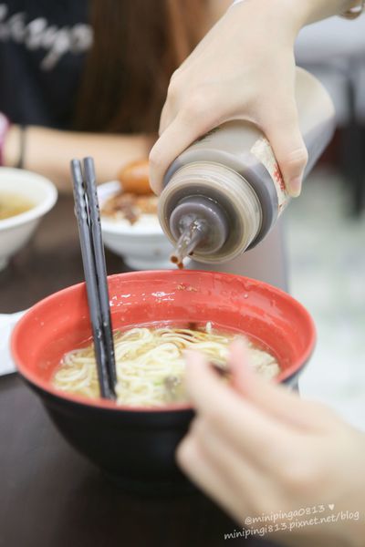 三重平價美食_三重現做赤肉羹_食尚玩家三重赤肉羹_三重午餐_三重有名小吃