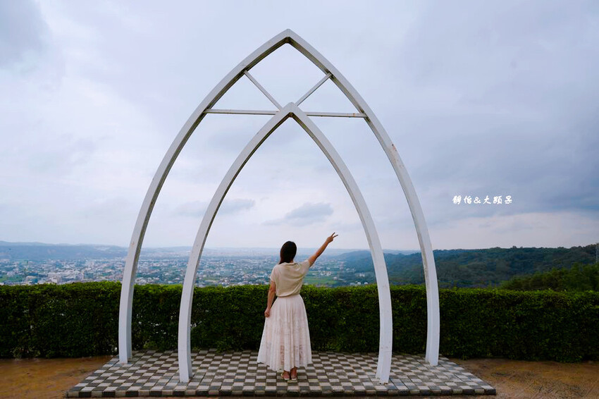 桐遊柿界 ❙ 低消只要100元，坐擁浪漫百萬夜景，苗栗公館景