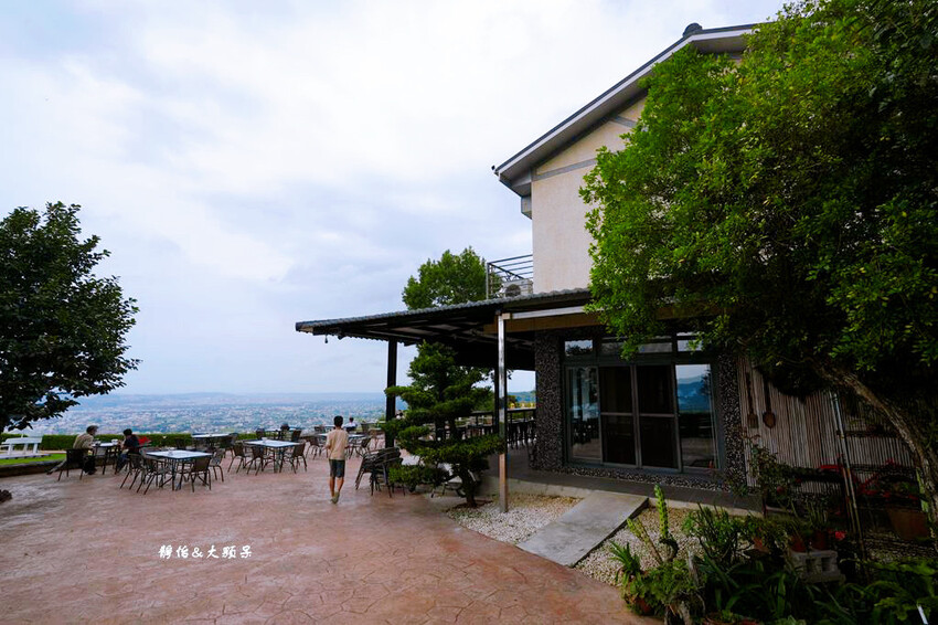 桐遊柿界 ❙ 低消只要100元，坐擁浪漫百萬夜景，苗栗公館景