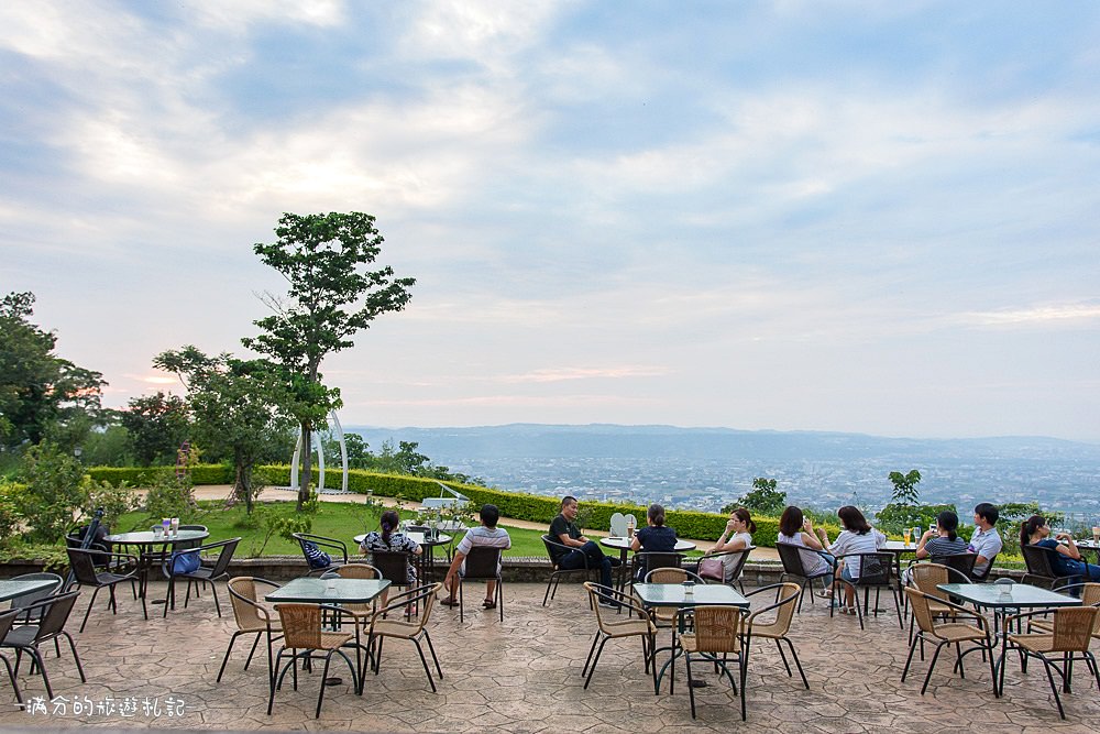 苗栗公館景點》桐遊柿界 觀景下午茶 情人約會景點 苗栗最美的百萬夜景 - 滿分的旅遊札記
