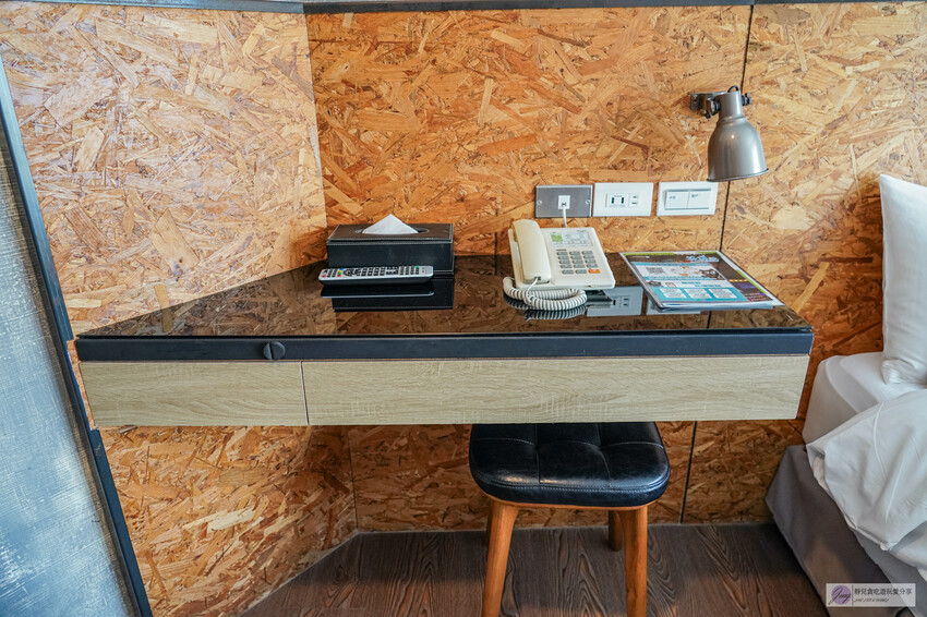 享受高性價比住宿就在洄瀾窩青年旅舍!位於花蓮火車站前,提供舒適的住宿環境,加上國旅補助,最低0元入住,讓旅程更輕鬆。