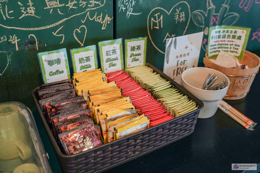 享受高性價比住宿就在洄瀾窩青年旅舍!位於花蓮火車站前,提供舒適的住宿環境,加上國旅補助,最低0元入住,讓旅程更輕鬆。