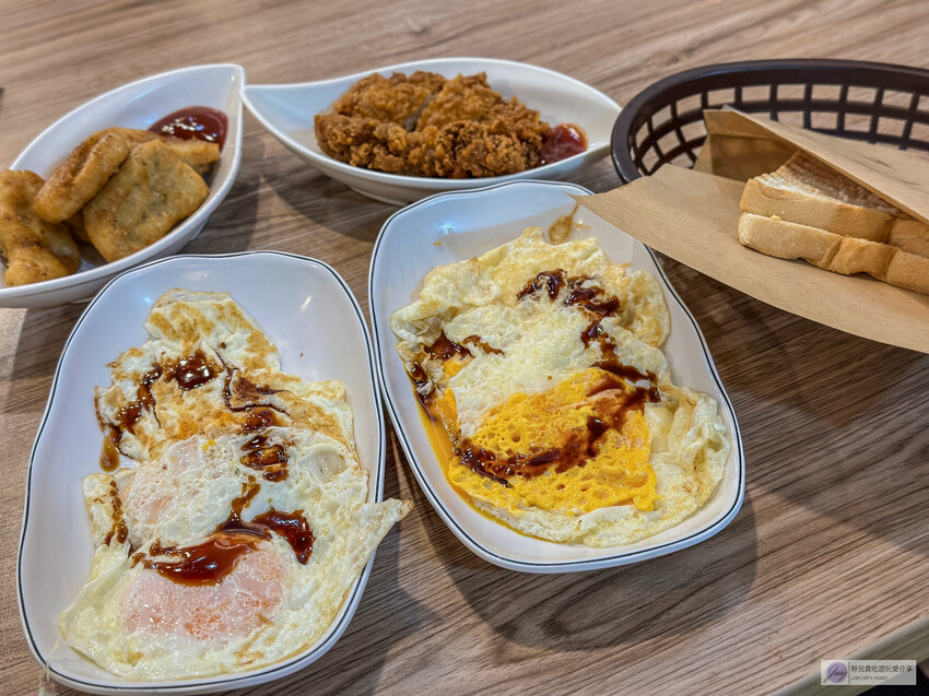 享受高性價比住宿就在洄瀾窩青年旅舍!位於花蓮火車站前,提供舒適的住宿環境,加上國旅補助,最低0元入住,讓旅程更輕鬆。