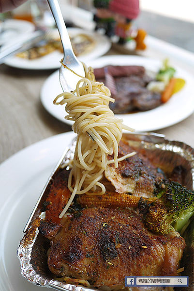 台北公館【Yum Yum 好吃好吃】吃南法料理不必貴森森！還有童趣森林風可愛環境。公館超值南法料理。公館美食。上菜啦姐妹店