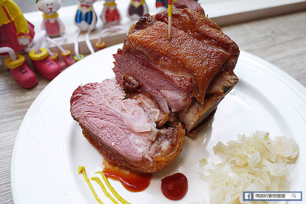 台北公館【Yum Yum 好吃好吃】吃南法料理不必貴森森!還有童趣森林風可愛環境。公館超值南法料理。公館美食。上菜啦姐妹店