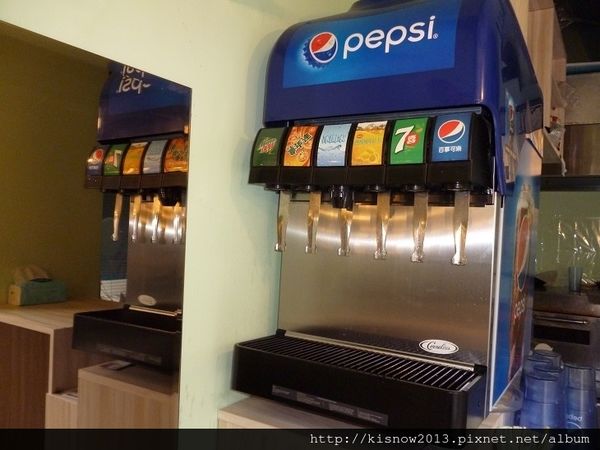 YumYum好吃好吃(上菜囉):牛排大塊,豬腳美味,物超所值-YumYum好吃好吃体驗心得 YumYum好吃好吃(上菜囉):牛排大塊,豬腳美味,物超所值-YumYum好吃好吃体驗心得