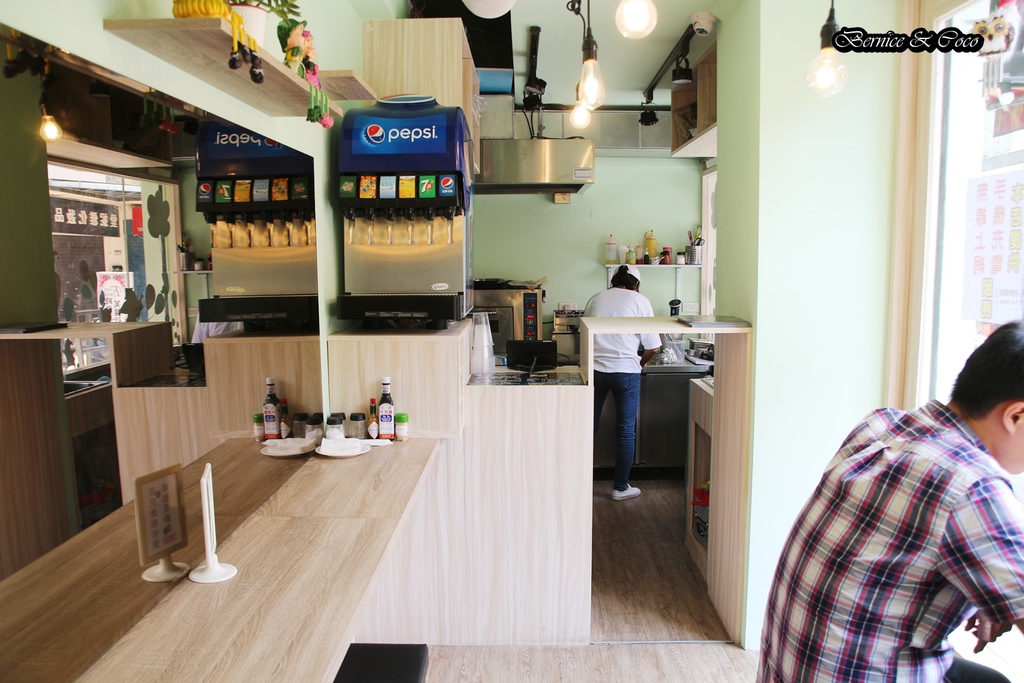 IMG_1145.JPG IMG_1145.JPG