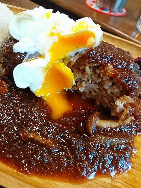 20156001_1575955409102809_7233410813140240496_n