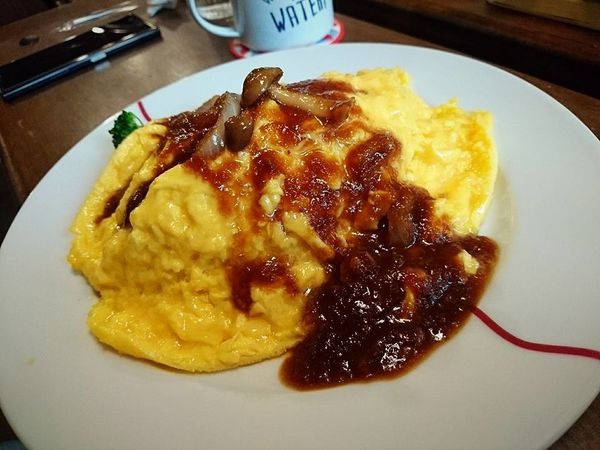 20139694_1575955475769469_1936458874044200096_n