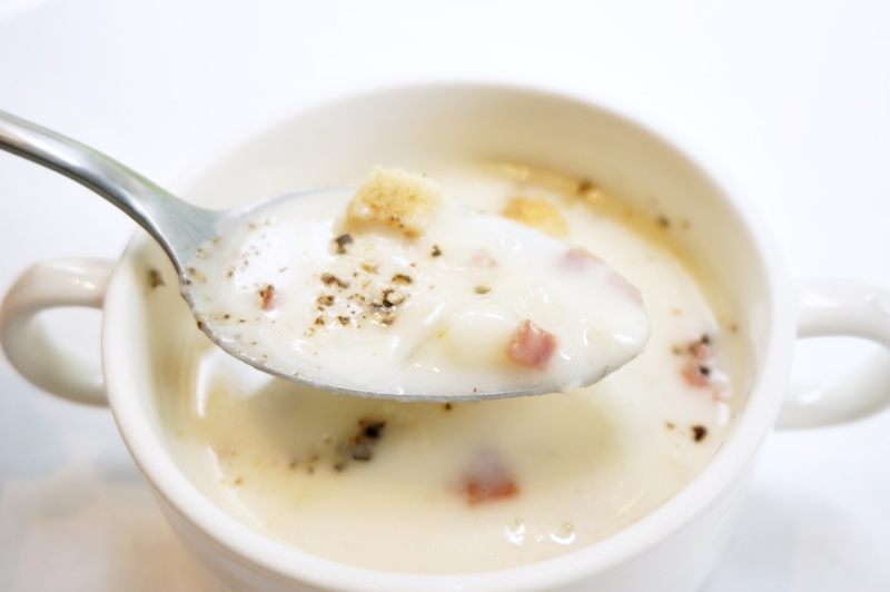 【台南市-東區】飛饗義法典藏料理。C/P值頗高的義法料理~有義大利麵、燉飯、排餐還有採預約制的法式料理,另有女生愛的下午茶哦~激推甜點藍莓乳酸優格冰淇淋