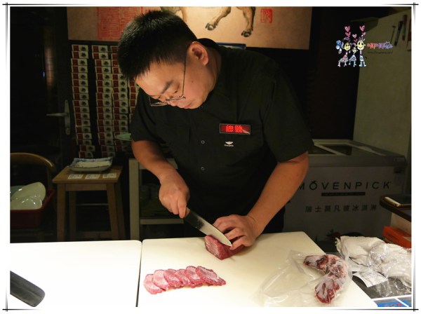 蘭亭極緻燒,和牛,澳洲和牛,日本和牛,翼板,頸長筋,台北美食,晴天小翊,line貼圖