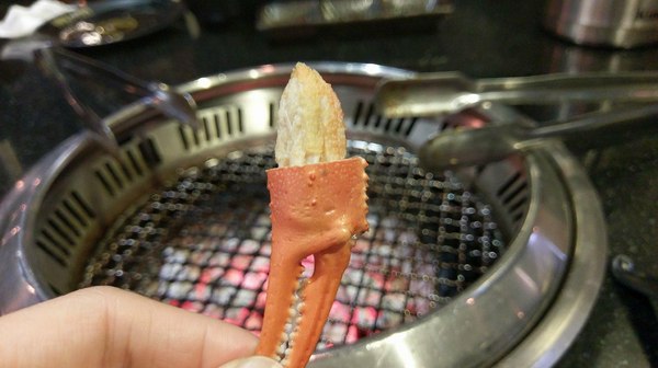 筋肉人燒肉:筋肉人燒肉-新竹北區無煙燒烤 店內提供頂級澳洲和牛燒肉 地下室有包廂 可以邊吃燒肉邊歡歌 不嗨也難