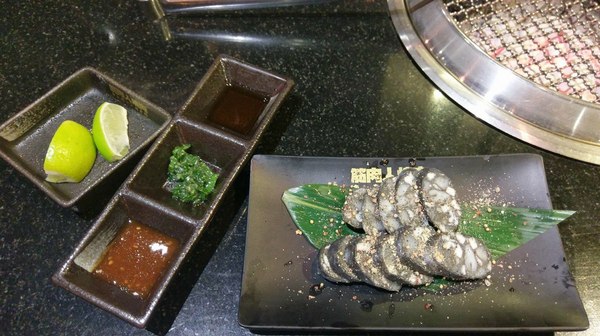 筋肉人燒肉:筋肉人燒肉-新竹北區無煙燒烤 店內提供頂級澳洲和牛燒肉 地下室有包廂 可以邊吃燒肉邊歡歌 不嗨也難