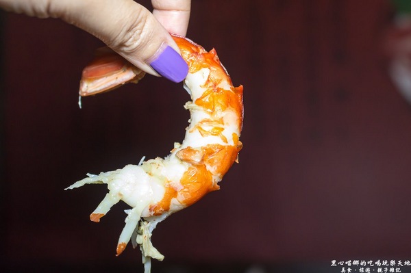 饌麻辣頂級火鍋：高雄前金︱饌麻辣頂級鴛鴦火鍋吃到飽　父親節，吃麻辣鍋、喝啤酒、冰淇淋吃飽飽，父親節就決定這樣過！！