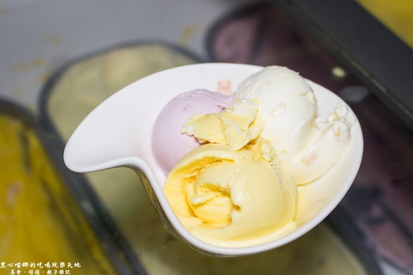 饌麻辣頂級火鍋：高雄前金︱饌麻辣頂級鴛鴦火鍋吃到飽　父親節，吃麻辣鍋、喝啤酒、冰淇淋吃飽飽，父親節就決定這樣過！！