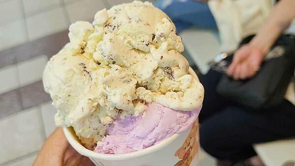 30 ice cream (3546冰淇淋)｜無敵爆份量冰淇淋，一球是別人家的三球份量！台北地下街必吃美食