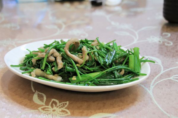 燒味鮮合菜小館:【新北市永和食記】燒味鮮合菜小館~家族朋友聚餐好地方/8月底前明治冰淇淋吃到飽/私房土雞腿湯鍋需提前預訂才吃得到唷