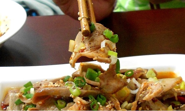 丁二姊:會燃燒的四川麵~ 丁二姊燃麵