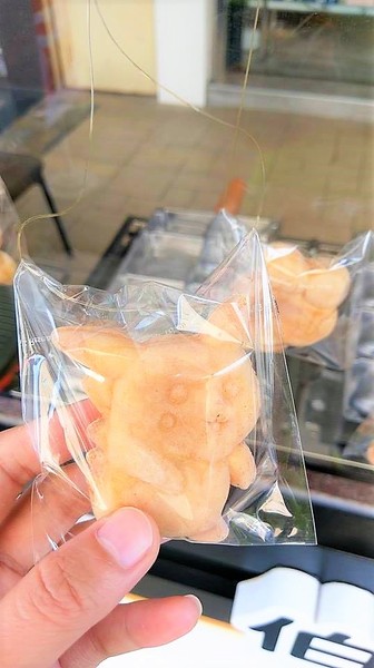 那歐瑪烘焙坊：那歐瑪烘焙坊-高雄新興區高cp烘焙坊  蛋糕甜點都好推薦  還有超可愛的貓爪冰燒雞蛋糕 重點是價格超親民  要慶生或是拜訪親友  來這邊挑選就對了!!