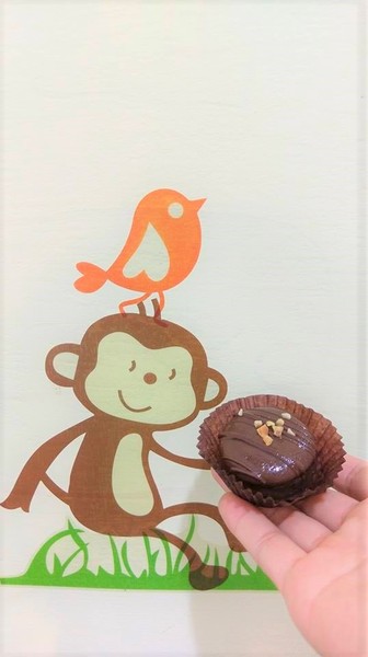 那歐瑪烘焙坊：那歐瑪烘焙坊-高雄新興區高cp烘焙坊  蛋糕甜點都好推薦  還有超可愛的貓爪冰燒雞蛋糕 重點是價格超親民  要慶生或是拜訪親友  來這邊挑選就對了!!