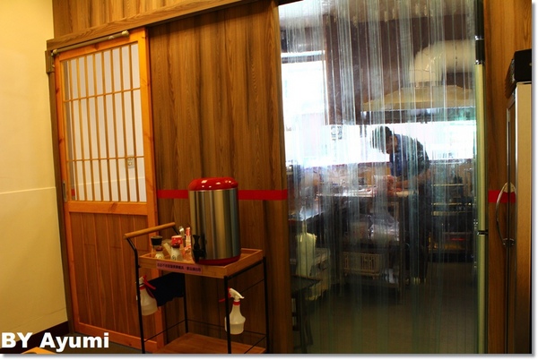 炙丼家：[食記]炙丼家-頂級食材，簡單調味，呈現丼飯的原貌、來自有為青年的創業新世界，近南紡夢時代