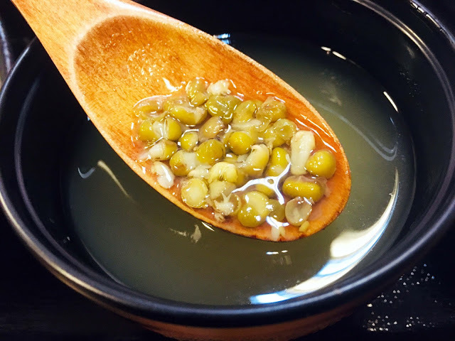 [台南美食] 炙丼家｜大口豪爽吃肉的大份量丼飯，免費加飯、加湯、打卡送小菜，就是要讓你平價吃到飽！