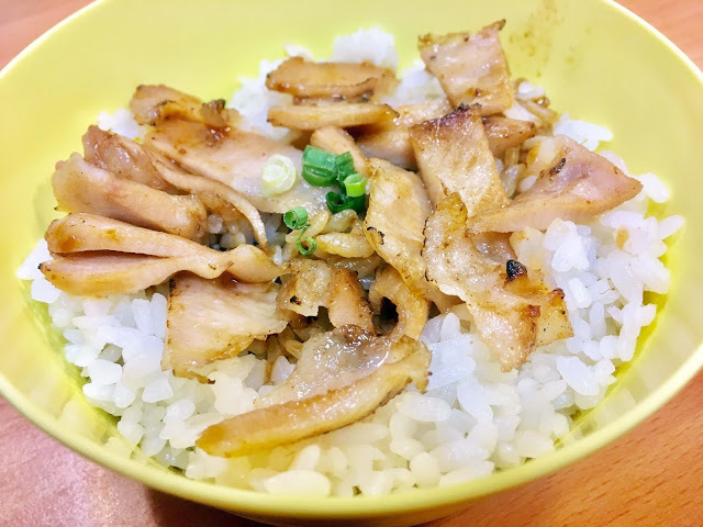 [台南美食] 炙丼家｜大口豪爽吃肉的大份量丼飯，免費加飯、加湯、打卡送小菜，就是要讓你平價吃到飽！