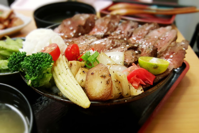 Food｜台南東區｜炙丼家－直火炙燒香氣四溢，獨門醬料色香味俱全！