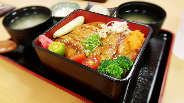 Food｜台南東區｜炙丼家－直火炙燒香氣四溢，獨門醬料色香味俱全！