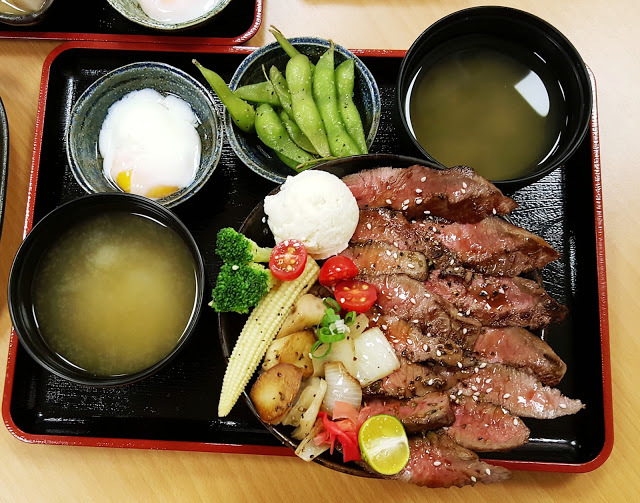 Food｜台南東區｜炙丼家－直火炙燒香氣四溢，獨門醬料色香味俱全！