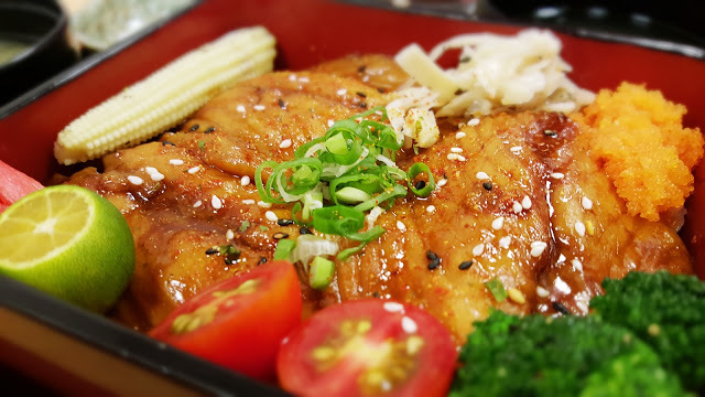 Food｜台南東區｜炙丼家－直火炙燒香氣四溢，獨門醬料色香味俱全！