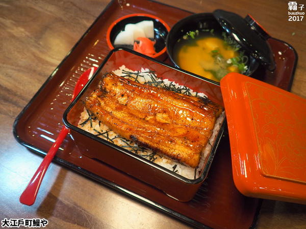 大江戶町鰻屋:大江戶町鰻屋,劇場風格鰻屋,近距離欣賞鰻魚料理秀 大江戶町鰻屋:大江戶町鰻屋,劇場風格鰻屋,近距離欣賞鰻魚料理秀